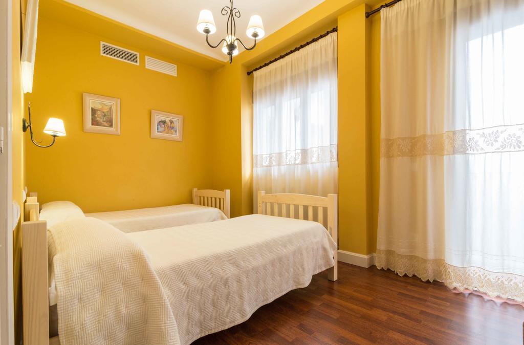 Apartamentos Salmerones アルアマ・デ・グラナダ 部屋 写真