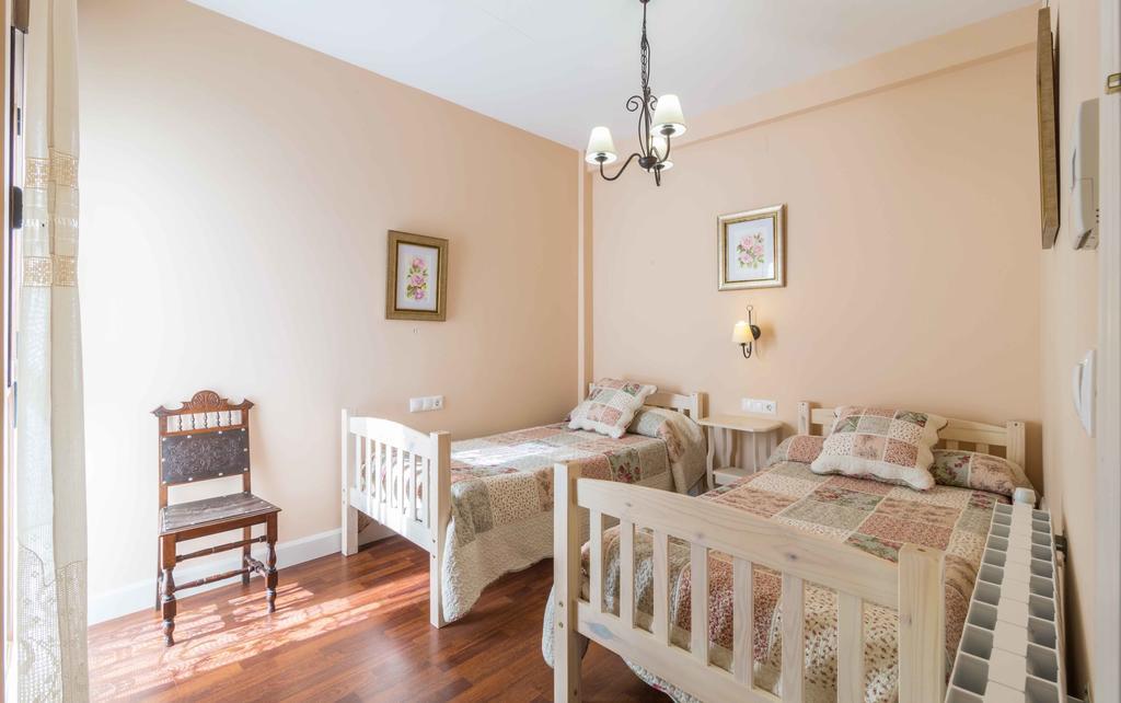 Apartamentos Salmerones アルアマ・デ・グラナダ 部屋 写真