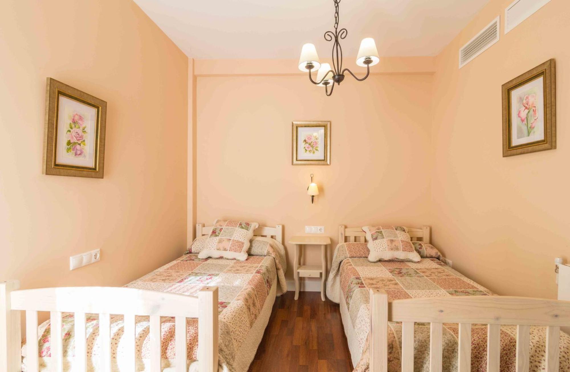 Apartamentos Salmerones アルアマ・デ・グラナダ 部屋 写真