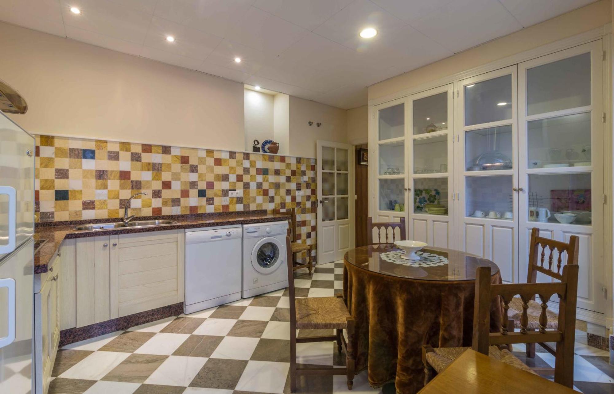 Apartamentos Salmerones アルアマ・デ・グラナダ 部屋 写真